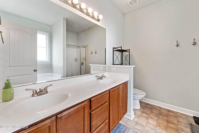 Building Photo - 232 Currituck Dr