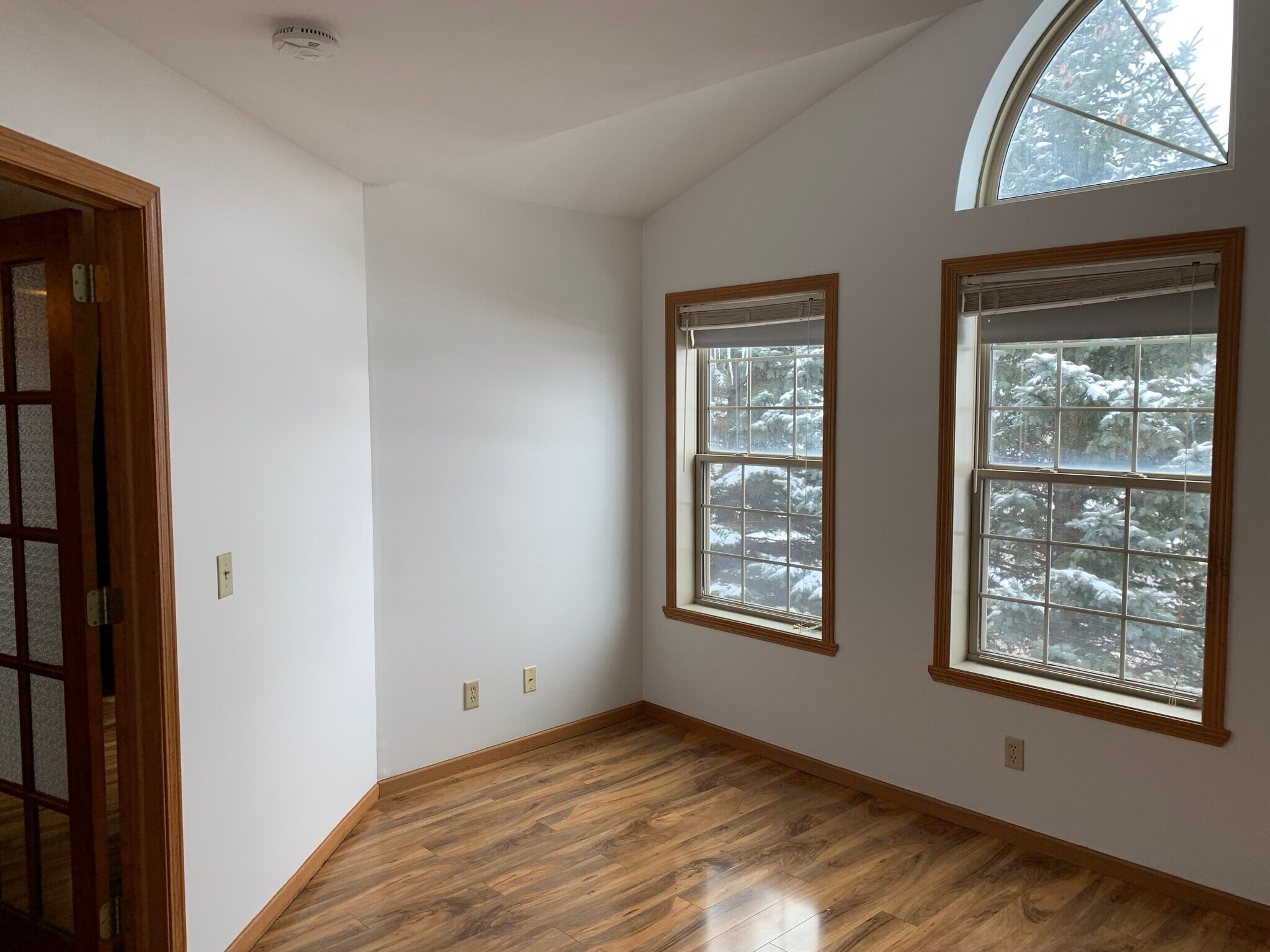 Building Photo - 1822 Deerhaven Ln NE