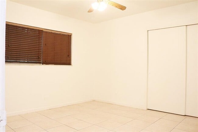 Building Photo - 11200 NW 39th St