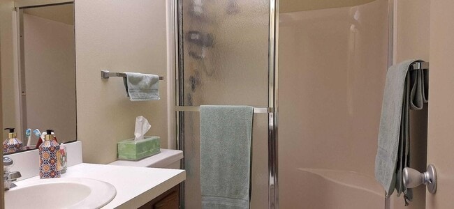 Building Photo - 7 Lake Vista Trail