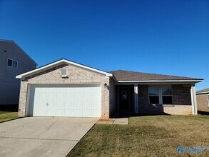 Building Photo - 3477 Avalon Lake Dr SW
