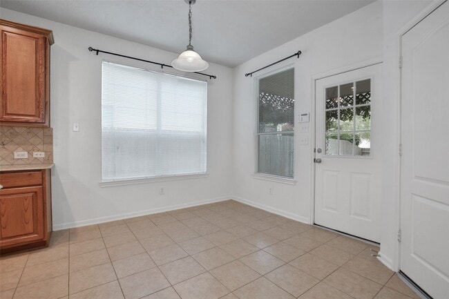 Building Photo - 17247 Mitchell Pass Ln
