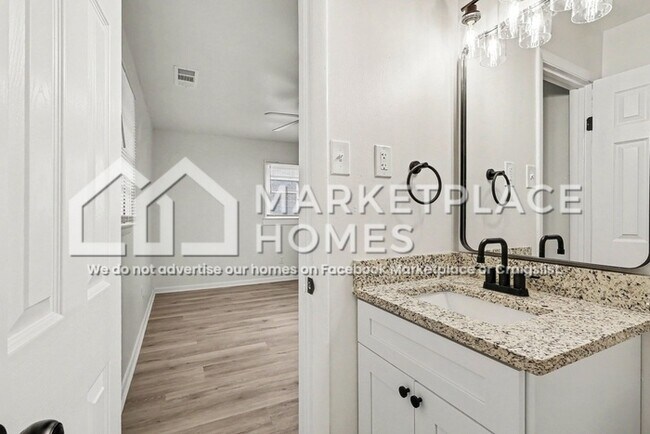Building Photo - 3713 Stanford Cir