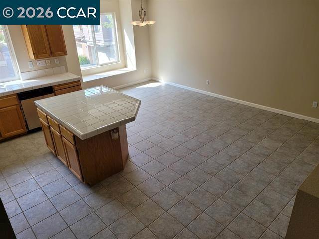 Building Photo - 4764 Central Pky