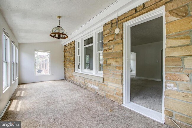 Building Photo - 6120 41st Ave