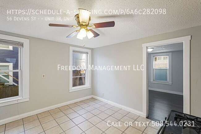 Building Photo - 56 Devens St