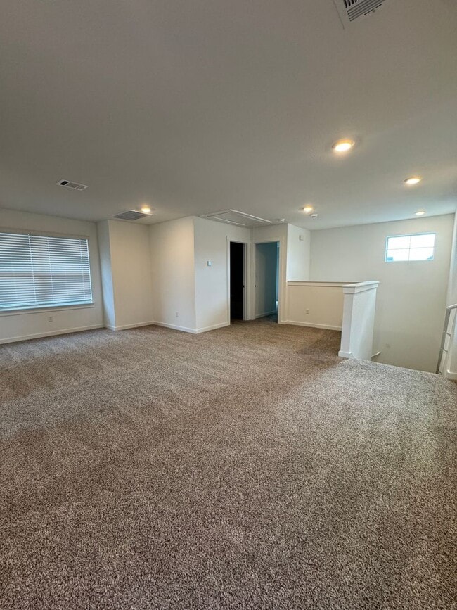 Building Photo - 2516 Liam Aurora Ln