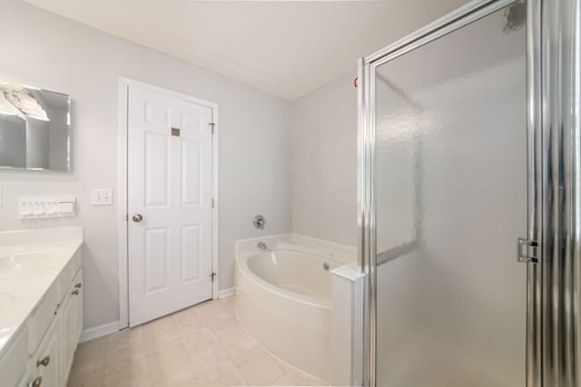 Building Photo - 8607 Clover Glade Dr