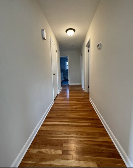 Building Photo - 639 Oakdene Ave