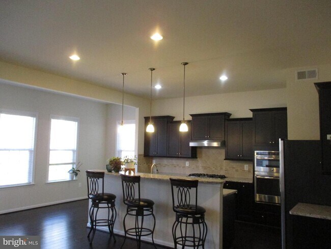 Building Photo - 7303A Hayfield Rd