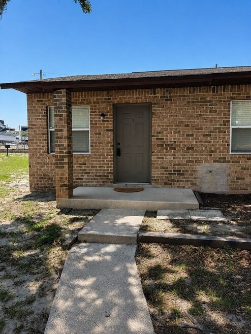 Building Photo - 1187 Bentley Rd