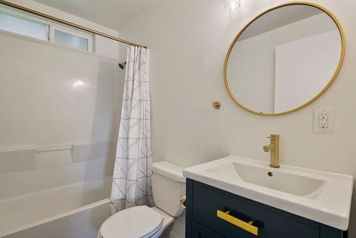 Building Photo - Adorable 3 bedroom Lynnwood rambler