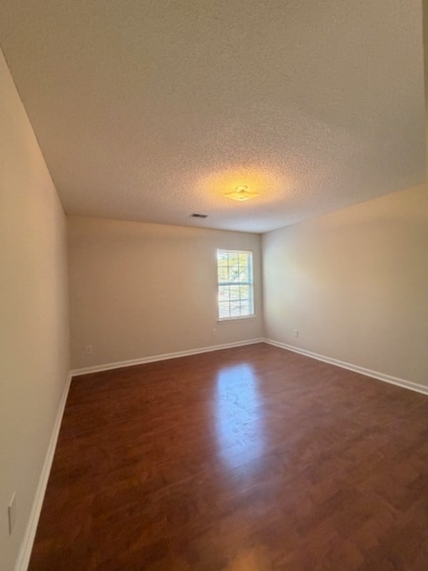 Building Photo - 412 Killian Green Dr