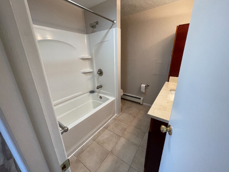 Building Photo - 1887 Independence St