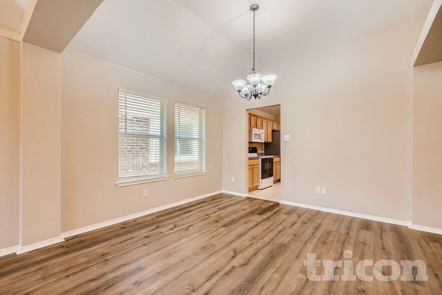 Building Photo - 110 Forest Park Ln