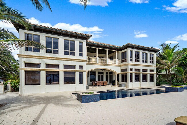 Building Photo - 981 Hillsboro Mile