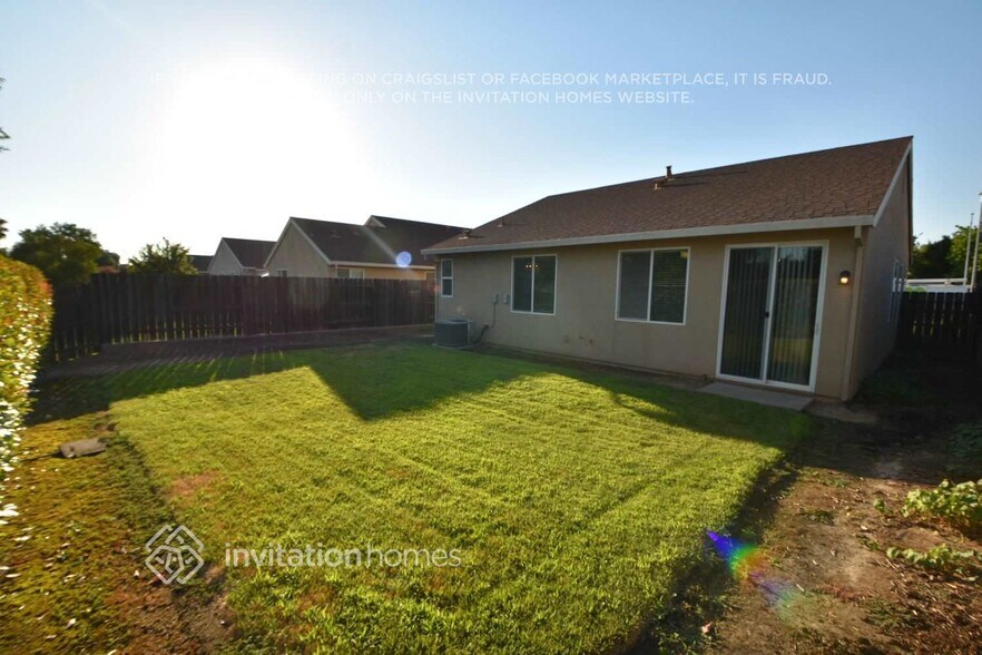 Building Photo - 4232 Crumley Way