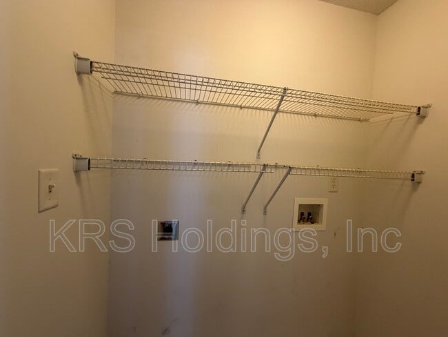 Building Photo - 3503 Sedgefield St