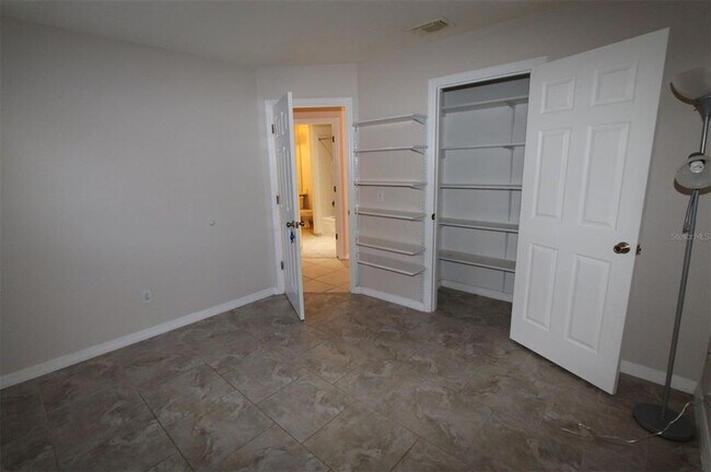 Building Photo - 476 Wexdon Ct