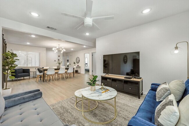 Building Photo - 7920 Limerick Ln