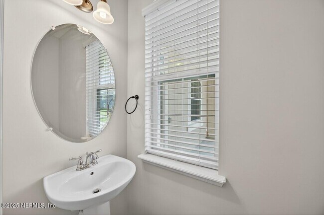 Building Photo - 178 Autumn Bliss Dr