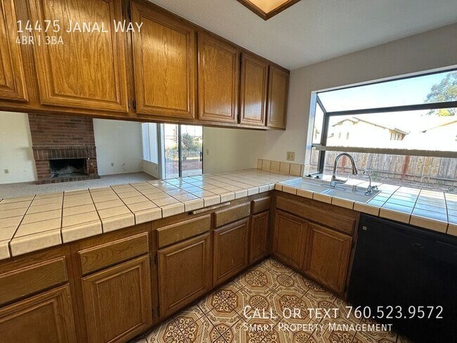 Building Photo - 14475 Janal Way