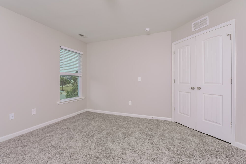 Building Photo - 934 Lakemont Dr