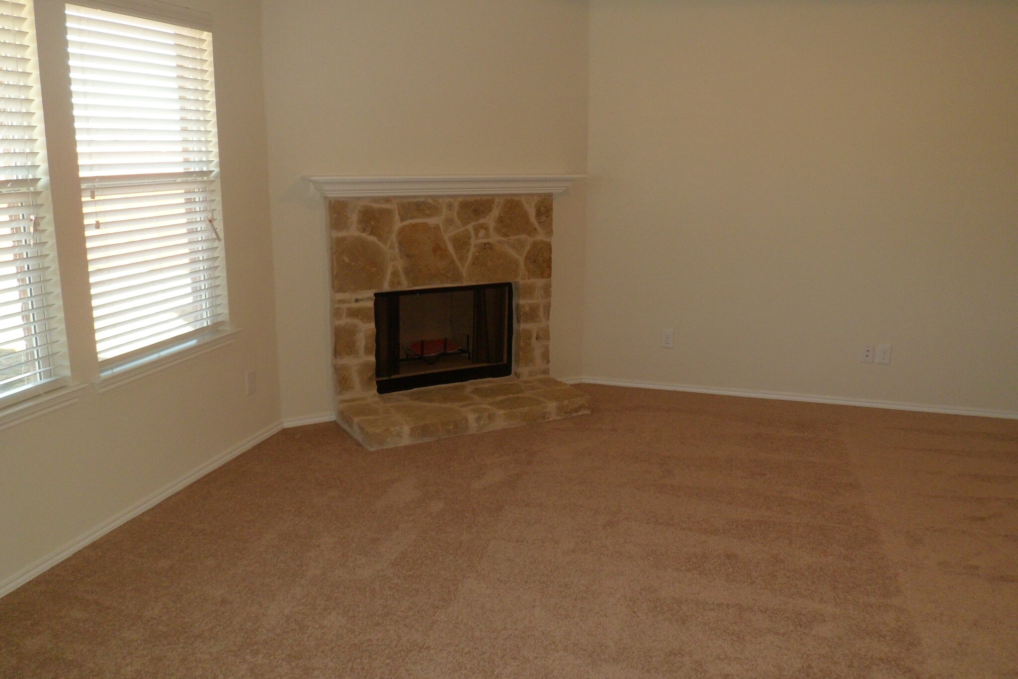 Building Photo - 1508 Abby Creek Dr