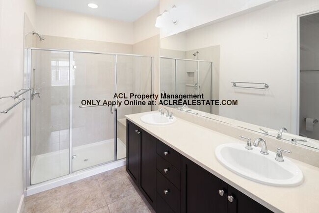 Building Photo - Spacious, 4 bed 3 bath Dublin Home For Rent