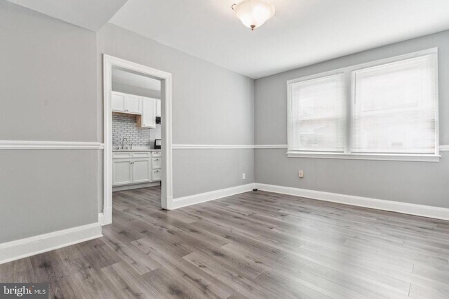 Building Photo - 28 S Bernice Ave