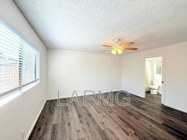 Building Photo - 2506-2508 Norfolk Street