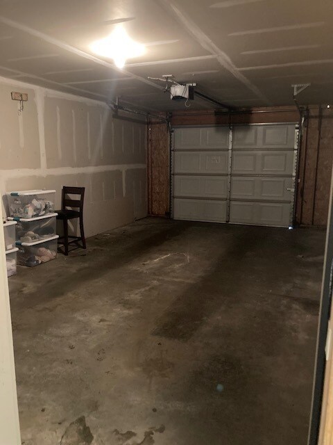 Building Photo - 226 W South St