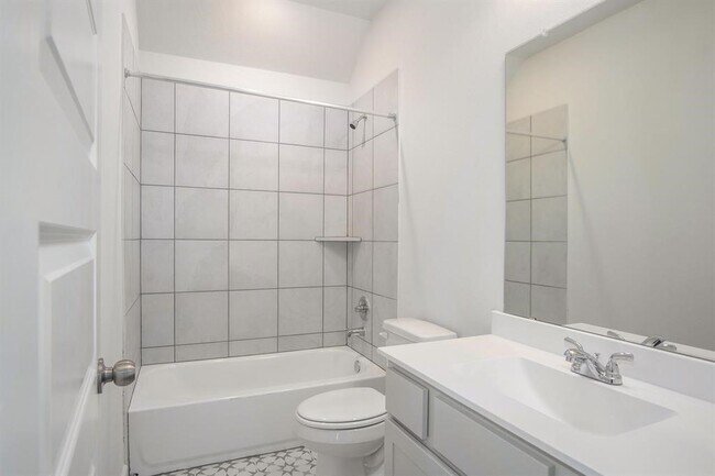 Building Photo - 7207 Winterberry Gln Ln