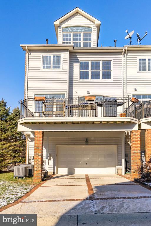 Building Photo - 43789 Water Bay Terrace