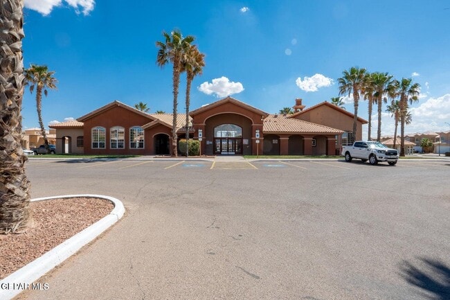 Building Photo - 11605 St Thomas Way