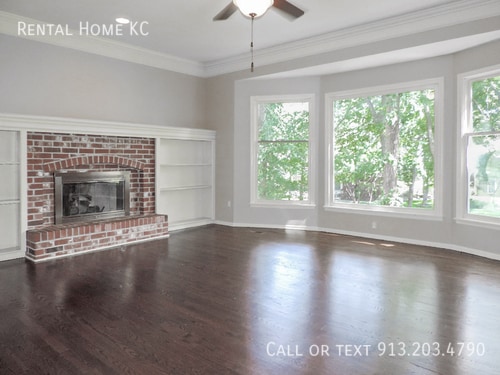 Building Photo - 15715 Beverly Ct