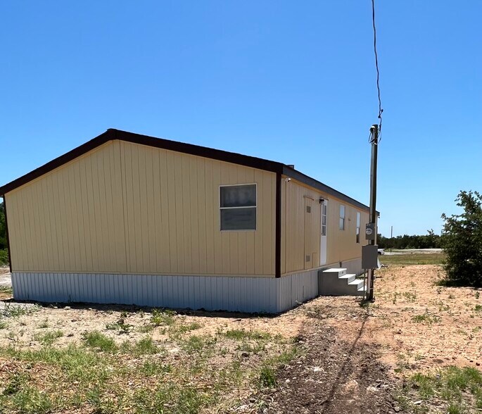 Building Photo - 810 Green Branch Rd