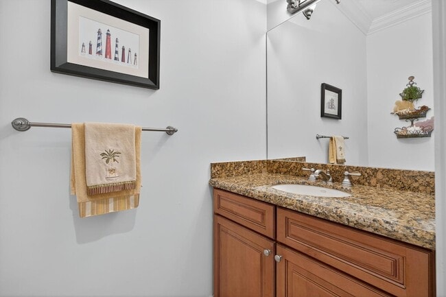 Building Photo - 1000 US-1