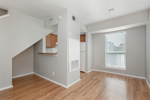 Building Photo - 1901 N Fitzhugh Ave