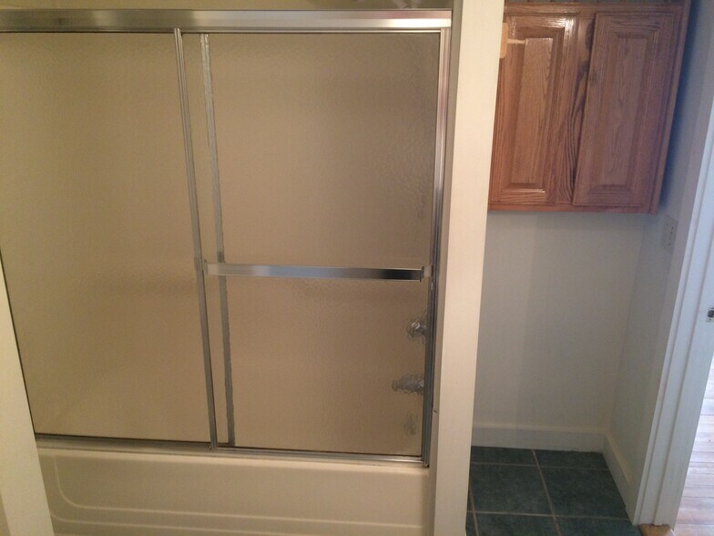 Building Photo - 97 Mawney St