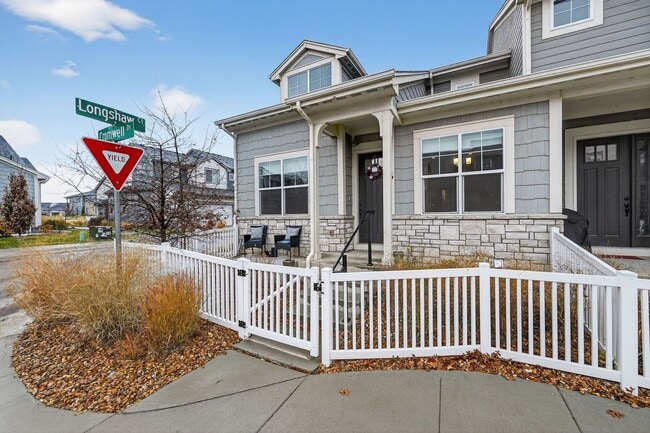 Building Photo - 8479 Cromwell Dr