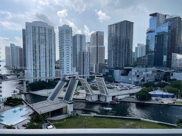 Building Photo - 90 SW 3rd St