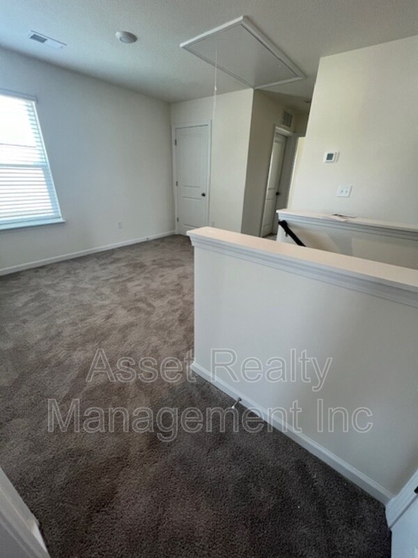 Building Photo - 3031 Nicole Cir