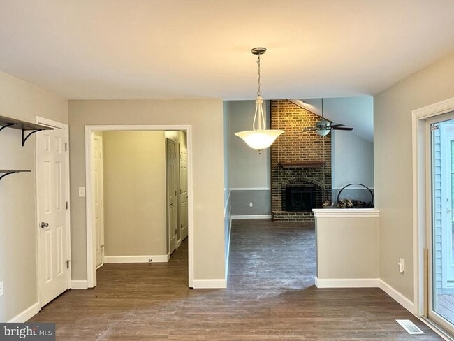 Building Photo - 3302 Aquia Dr