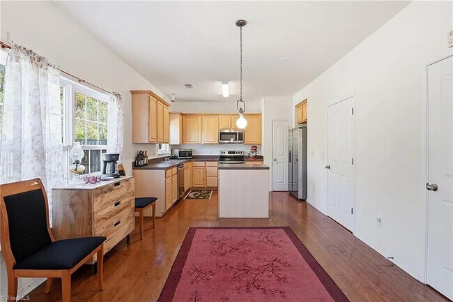 Building Photo - Earn Wealth While Leasing - Like a Homeowner - Lease to Own