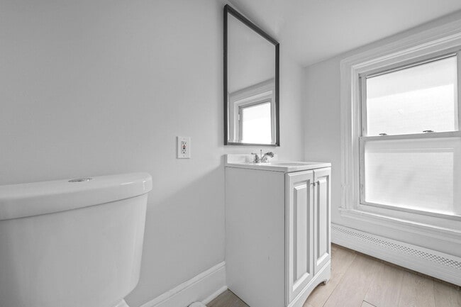 Building Photo - 520 Lincoln Ave