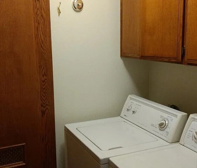 Building Photo - 11125 Smoke Tree Rd