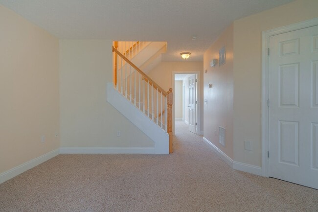 Building Photo - Available for the 2026-2027 lease term.