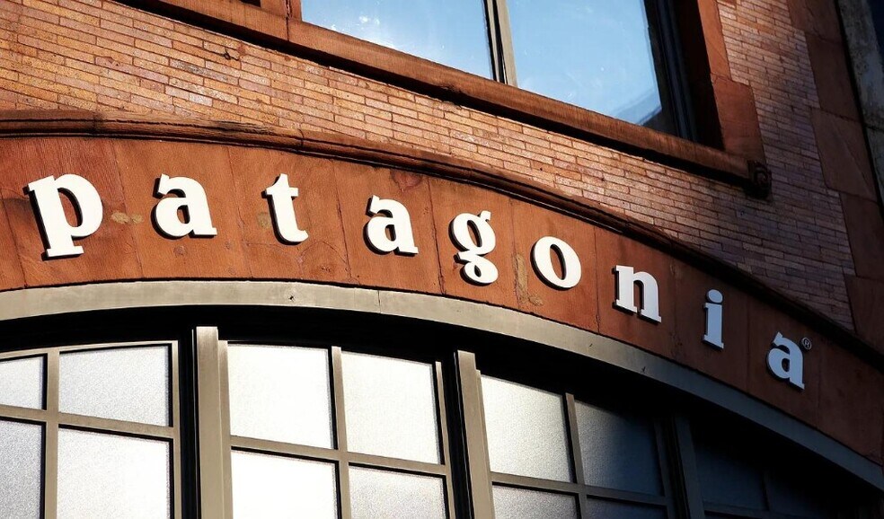 Building Photo - 13 Essex St