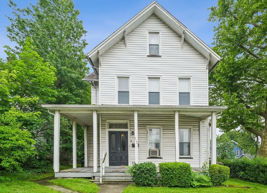 Building Photo - 102 2nd St